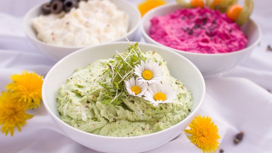 baerlauch-feta-dip-cc0-pixabay-einladung_zum_essen-250403 bärlauch-feta-dip