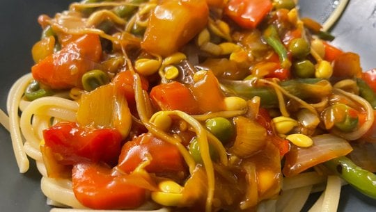 chop-suey-vegan-nele-finke-utopia-220126 chop suey vegan