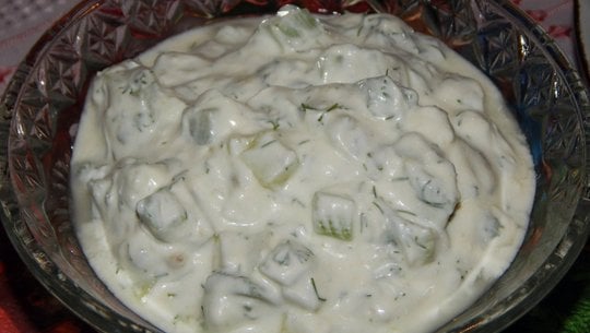 tzatziki-kartoffelsalat-cc0-pixabay-brain_pain-260707 tzatziki kartoffelsalat