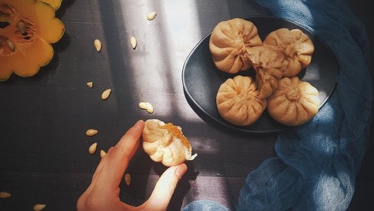 kuerbis-dumplings-cc0-pixabay-trantran224400-221020 Kürbis Dumplings