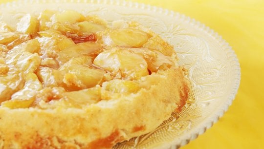 umgedrehter-apfelkuchen-colourboxde103055-230222 umgedrehter apfelkuchen